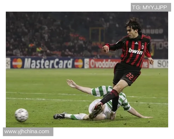 足球巨星风采尽显 球场英雄背景画展现激情与荣耀